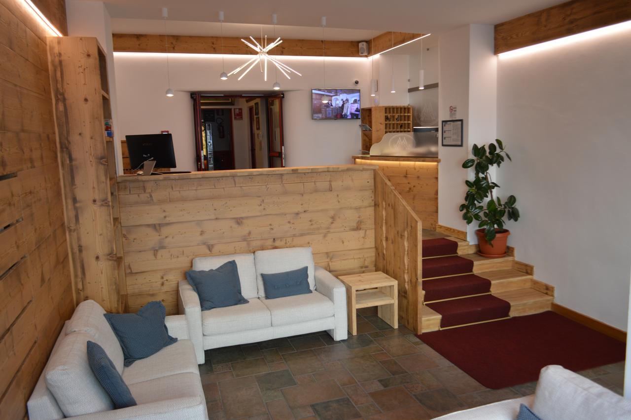 Hotel Montana- ricarica auto elettriche Cortina dʼAmpezzo Esterno foto