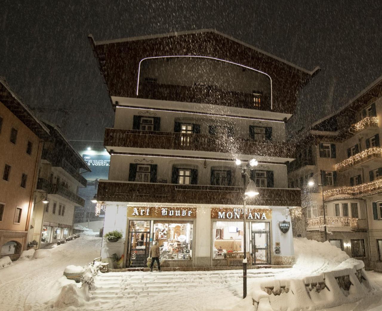 Hotel Montana- ricarica auto elettriche Cortina dʼAmpezzo Esterno foto